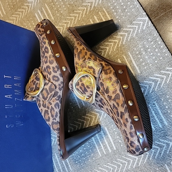 EUC Stuart Weitzman Leopard Studded Heels - Picture 3 of 12